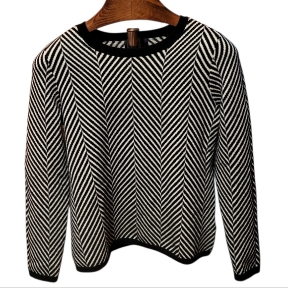 Lands' End Black & Cream Chevron Herringbone Cashmere Sweater Size S/M - Picture 1 of 6
